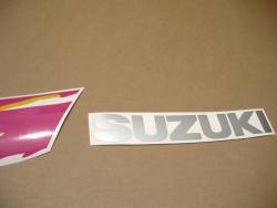 Suzuki GSXR 750 1994 black purple labels graphics