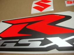 Suzuki GSXR 1000 signal red graphics labels