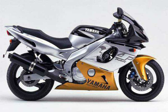 Yamaha Thundercat 2000 black gold logo graphics