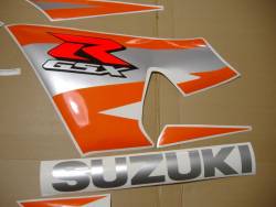 Suzuki GSX-R 600 K4 black logo graphics