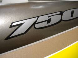 Suzuki GSXR 750 K2 yellow stickers
