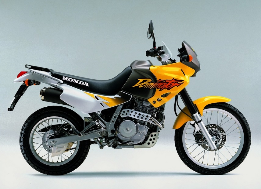 Honda Dominator NX 650 1997-1998 yellow graphics