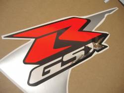 Suzuki GSX-R 1000 K1 white logo graphics