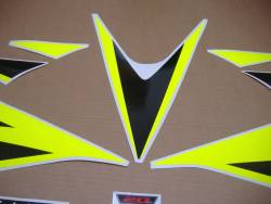High visibility yellow graphics for Honda CBR Fireblade sc59