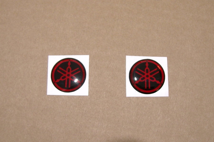 Red 3d stickers (2.5 cm) for Yamaha helmet