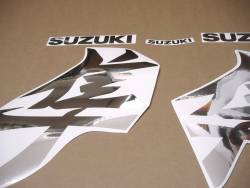 Suzuki hayabusa 2021-onwards chrome mirror silver decals