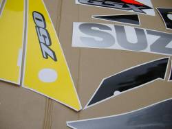 Suzuki GSX-R 750 K3 yellow logo graphics