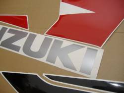 Suzuki GSX-R 750 2004 black red decals