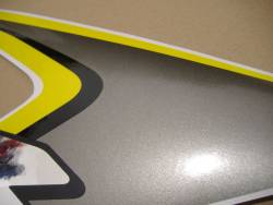 Suzuki GSX-R 600 K8 yellow logo graphics