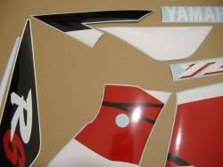 Yamaha YZF-R6 2001 5EB red logo graphics