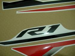 Yamaha YZF-R1 2015 RN32 white logo graphics