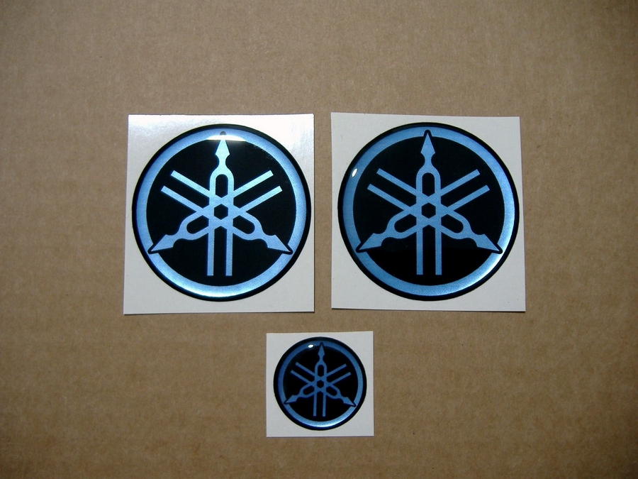 Blue Yamaha silicone bold emblems decals kit (50mm)