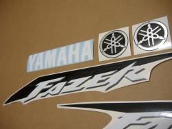Yamaha FZS 600 2002 blue stickers