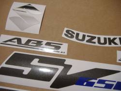 Suzuki 650S 2009 grey labels graphics