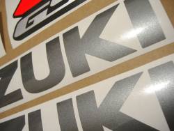 Suzuki 750 2011 white stickers kit