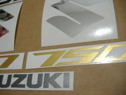 Suzuki GSR 750 2012 red adhesives set
