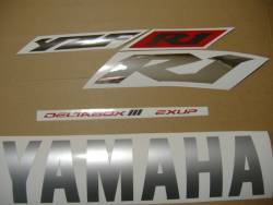 Yamaha R1 2002 RN09 red labels graphics