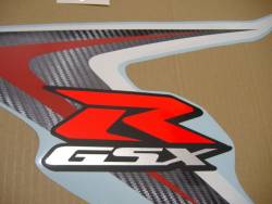 Suzuki GSX-R 750 K8 white logo graphics